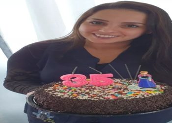 Roberta Lopes dos Passos realizou os procedimentos de abdominoplastia, mamoplastia e lipoaspiração abdominal em Tijucas.