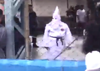 Professor é afastado após usar roupa que remete à Ku Klux Klan em escola de São Paulo Foto: Reprodução