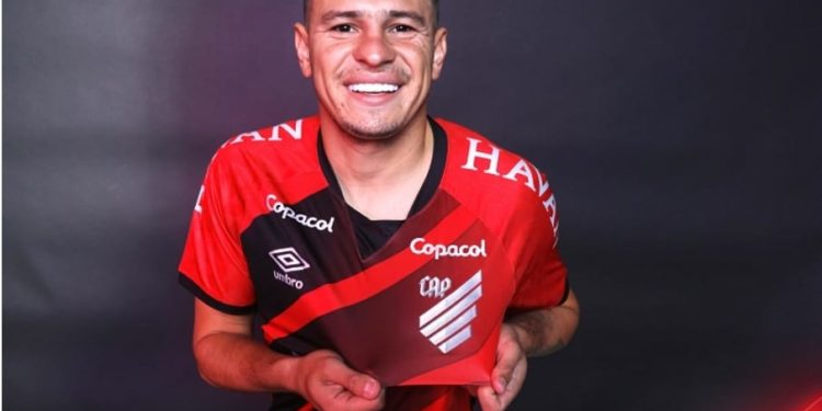 Alex Moura: O meio campo que é a grande aposta do Athletico Paranaense