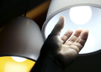 Conta de energia: como fica o custo para o consumidor até abril de 2022