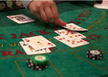 Blackjack: 3 coisas que você precisa saber sobre esse jogo de cartas