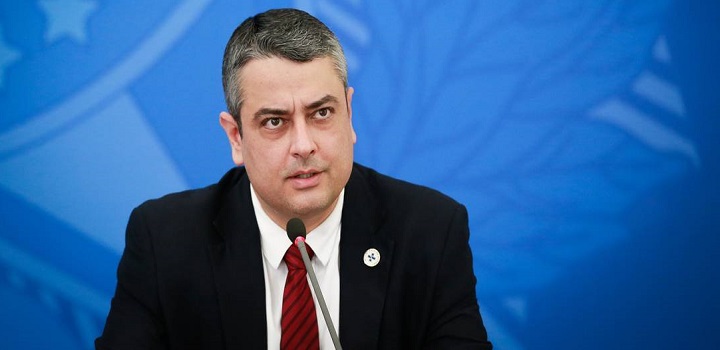 Nota técnica publicada nesta sexta-feira (21) pelo Ministério da Saúde contraria a Organização Mundial da Saúde (OMS) e a comunidade científica e afirma que vacinas não têm demonstração de segurança