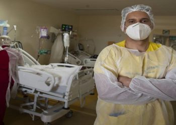 Médicos da maior UTI de Covid do país, em que 91% das mortes são de não imunizados, falam de arrependimento de pacientes antivacina que veem quadro se agravar: médicos falam de arrependimento de pacientes anti vacina