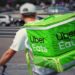 A Uber anunciou nesta quinta-feira (6) que vai fechar o delivery de restaurantes do Uber Eats no Brasil