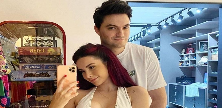 Felipe Neto revelou, por meio das redes sociais, que gastou R$ 60 mil num shopping, no último domingo (3), para afogar as mágoas