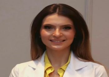 Médica agredida por casal após pedir exame para dar atestado teve traumatismo craniano e está abalada, diz marido