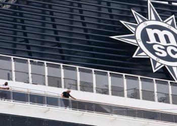 MSC Splendida com Réveillon previsto no RJ retornou às pressas para o Porto de Santos após surto de Covid-19 — Foto: Vanessa Rodrigues/Jornal A Tribuna