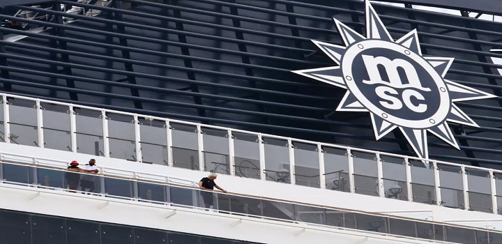 MSC Splendida com Réveillon previsto no RJ retornou às pressas para o Porto de Santos após surto de Covid-19 — Foto: Vanessa Rodrigues/Jornal A Tribuna