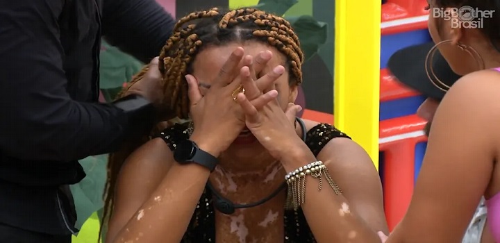 NATALIA CHORA E É RIDICLARIZADA NO BBB 222