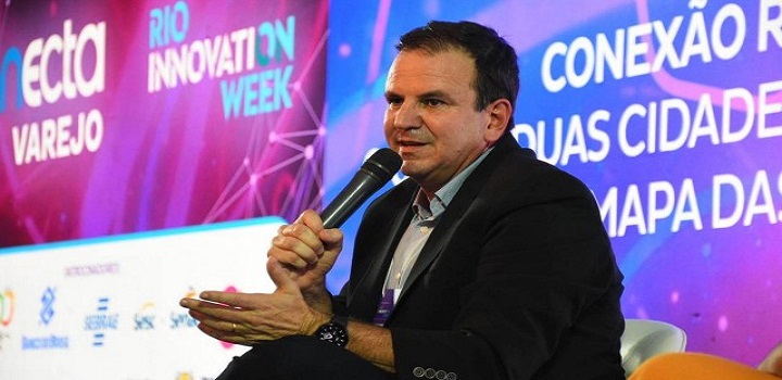 O prefeito Eduardo Paes anunciou nesta quinta-feira (dia 13), na Rio Innovation Week, que a Prefeitura do Rio pretende investir uma porcentagem do Tesouro em criptomoedas
