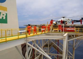 Covid-19 atinge milhares de petroleiros e funcionários da Transpetro