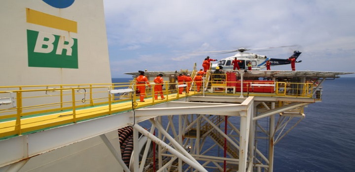 Covid-19 atinge milhares de petroleiros e funcionários da Transpetro