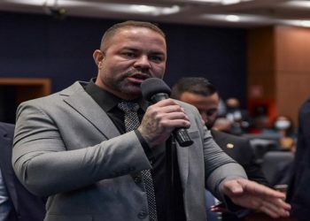 Deputado Filippe Poubel quer zerar ICMS de combustíveis no Estado do RJ* *_Projeto de lei está em tramitação na Alerj_*