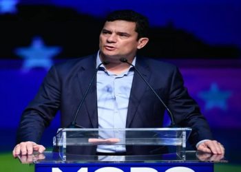 Moro revela ter recebido R$ 3,6 milhões por 12 meses de contrato com escritório Alvarez & Marsal TCU apura possível 'conflito de interesse' na atuação do ex-juiz da Lava Jato em escritório americano que administra a recuperação judicial de empreiteiras condenadas por ele.