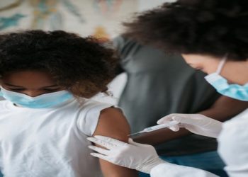 Anvisa discute aplicação da Coronavac em crianças a partir de 3 anos