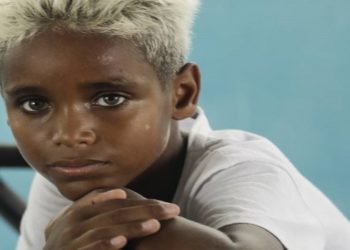 Menino da Cidade de Deus: Descoberto por acaso e revelado em um ensaio de fotos que estourou nas redes sociais, o menino Davi ganhou a chance de mudar sua trajetória tão dura
