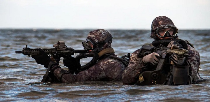 Um candidato a SEAL – força especial da Marinha dos Estados Unidos – morreu na sexta-feira (4) e outro foi hospitalizado em San Diego depois de completar uma fase de treinamento conhecida como “Hell Week”,
