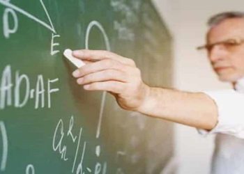 Professores recebem menos que o minimo no RJ