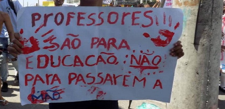 Professores assediam alunas na escola carmela dutra