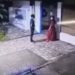 diretora de uma escola em Caraguatatuba foi esfaqueada por um aluno na noite desta terça-feira (22)