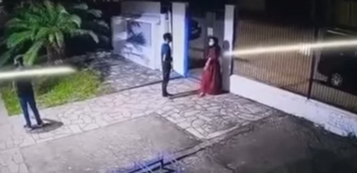 diretora de uma escola em Caraguatatuba foi esfaqueada por um aluno na noite desta terça-feira (22)