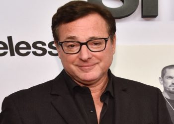 Bob Saget: comediante americano foi encontrado morto em hotel, vítima de traumatismo craniano, após bater a cabeça e não notar a gravidade