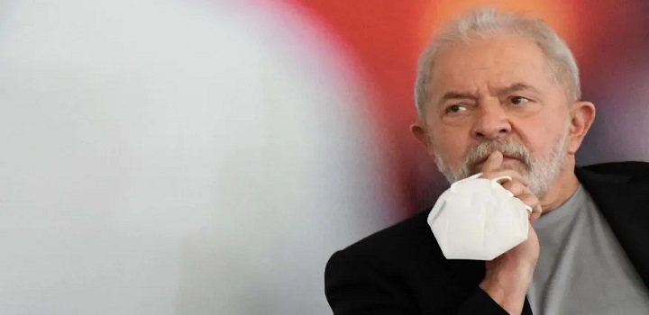 LuLA DÁ ENTREVISTA E DEFENDE REGULAMENTAÇÃO DA IMPRENSA