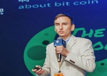“Guru” das criptomoedas paga mico ao vivo em operação milionária Carl um daqueles tipos que vendem curso em vídeos mostrando carrões