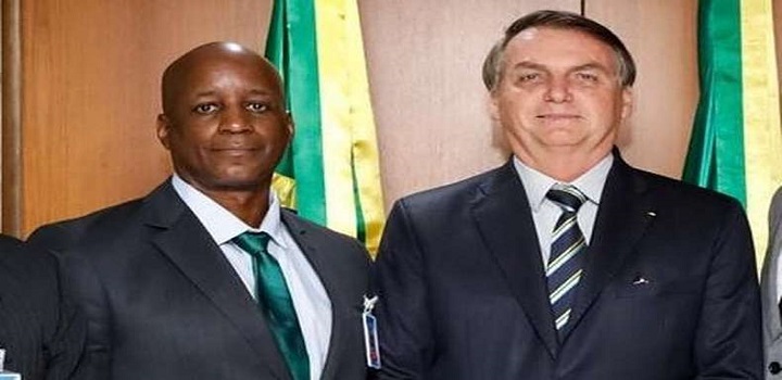 Sergio Camargo excitou bolsonaristas radicais e fez a alegria dos racistas ao culpar Moïse pela própria morte. O presidente da Fundação Palmares, que conta com o total suporte de Jair Bolsonaro, está sendo processado nas esferas civil, criminal e administrativa