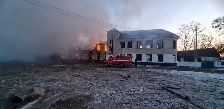 Guerra na Ucrânia: Ataque a escola em Kharkiv mata 21 pessoas e fere outras 25
