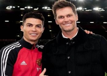Cristiano Ronaldo publicou uma fotografia nas redes sociais ao lado de Tom Brady