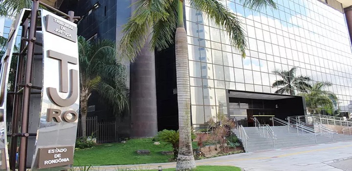 Judiciário de Rondônia pagou em janeiro mais de R$ 1 milhão em extras a um grupo de oito juízes aposentados
