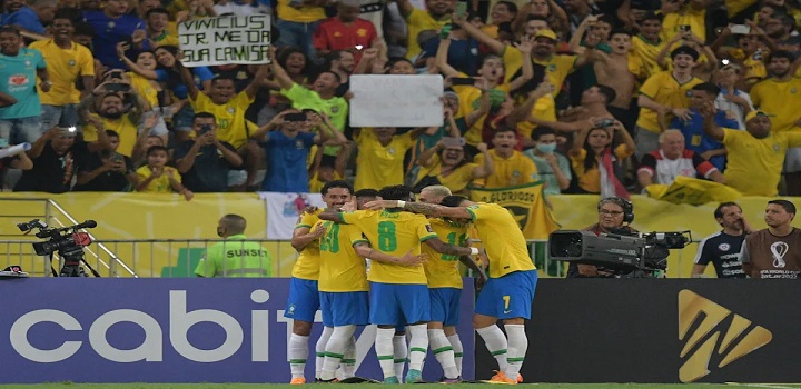 O Brasil venceu o Chile na noite desta quinta-feira, no Maracanã, por 4 a 0