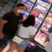 Câmeras registraram o momento em que o PM encosta parte íntima em jovem de 19 anos em supermercado. A vítima teve coragem de denunciá-lo e ele acabou preso em flagrante