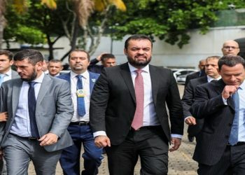 Reformas nas delegacias do Estado e aumento na gratificação de policiais civis do rj