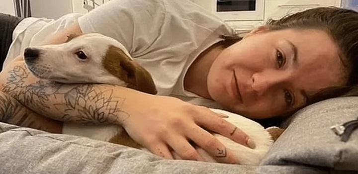 Anastasiia Yalanskaya foi morta ao levar ração para cães em um abrigo em Kiev