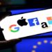UE finaliza lei para combater abusos na Internet; veja principais pontos