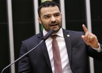 Artur do Val: deputado renuncia ao mandato