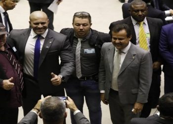 Daniel Silveira sem tornozeleira eletrônica
