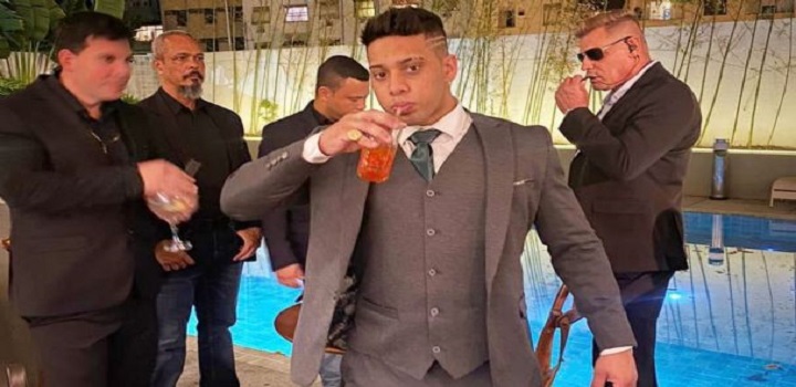 Advogado de Gabriel Monteiro manda vereador apagar vídeos