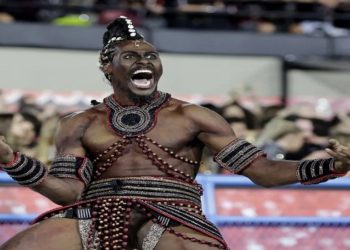 Acadêmicos do Grande Rio leva pela primeira vez o título do Carnaval do Rio de Janeiro em 34 anos
