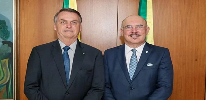 Milton Ribeiro confirma à PF que recebeu pastores lobistas a pedido de Jair Bolsonaro