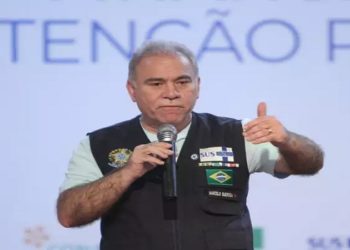 O fim da Emergência em Saúde Pública de Importância Nacional (Espin), anunciado neste domingo (17), tem implicações em diversas áreas, desde a saúde à economia