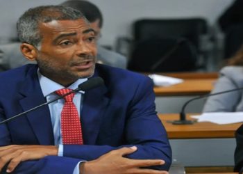 Candidato de Bolsonaro sou eu’, diz Romário sobre Daniel Silveira Afirmação acontece devido a possibilidade de o deputado bolsonarista se candidatar para o mesmo cargo