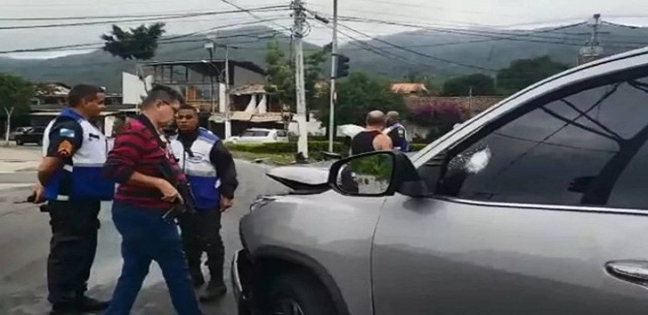 ex-policial civil e advogado Carlos Daniel Dias André, de 40 anos, foi morto na manhã desta terça-feira em Itaipu, Niterói,