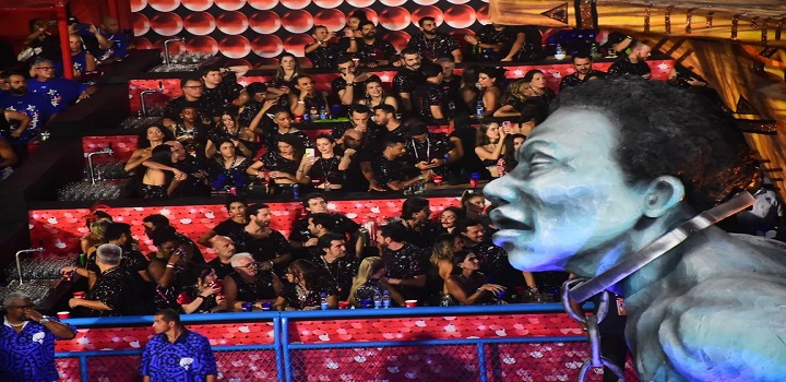 foto de público ignorando carnaval viraliza