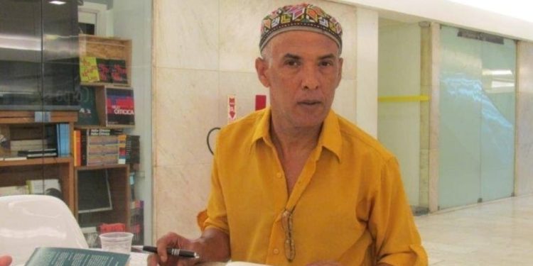Poesia de Waldo Motta: Analise de Deneval Siqueira de Azevedo Filho