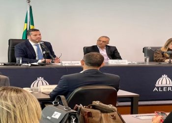 ALERJ VAI INVESTIGAR r4 30 MILHOES DOADOS PARA PETROPOLIS