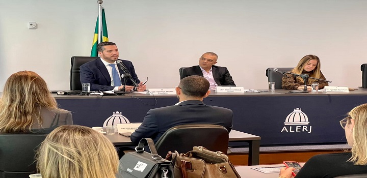 ALERJ VAI INVESTIGAR r4 30 MILHOES DOADOS PARA PETROPOLIS