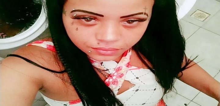 Operação conjunta na Vila Cruzeiro tem 22 mortos Uma mulher atingida por uma bala perdida está entre as vítimas. Agentes buscavam prender chefes do Comando Vermelho escondidos no complexo e foram recebidos a tiros por volta das 4h. Houve relatos também de tiros no Complexo do Alemão. Treze escolas da região estão fechadas.